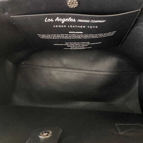 Tote - Picture 3 of 5